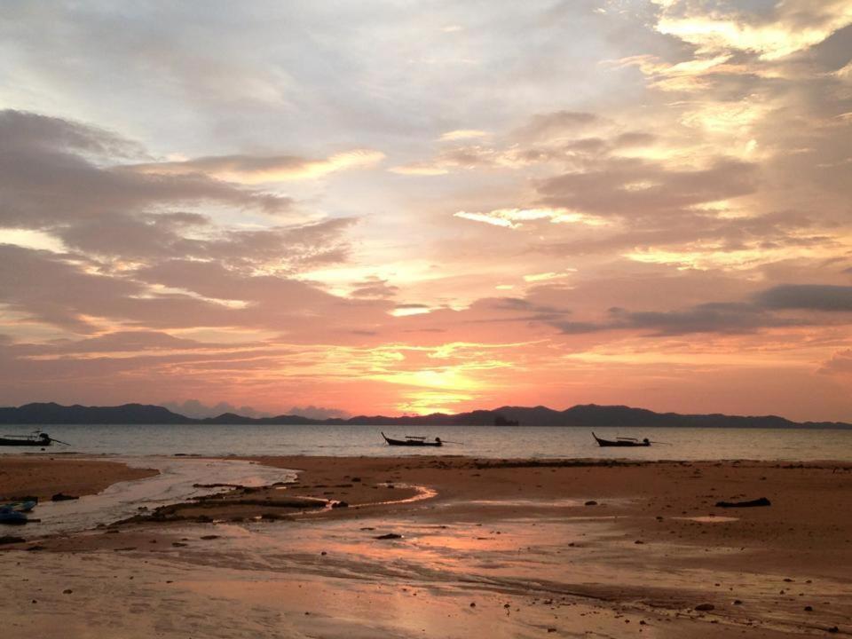 Hotel Koh Kwang Seaview Klong Muang Beach Exterior foto